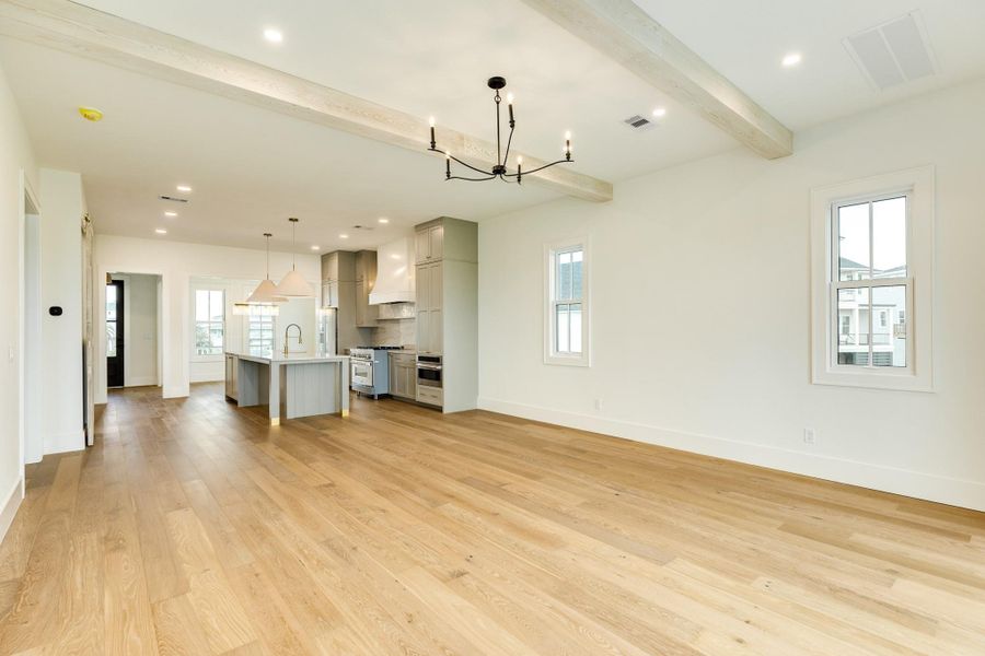 Spacious, unfurnished interior of a new home in , Galveston (Image 36).