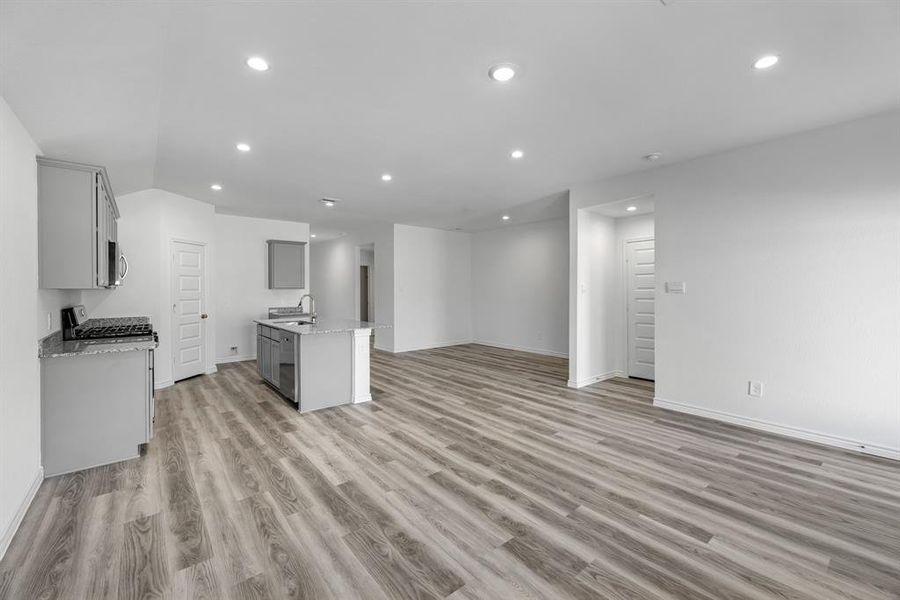 Spacious, unfurnished interior of a new home in Reserve at Mallard Lakes, Orange (Image 18). Spacious, unfurnished interior of a new home in Reserve at Mallard Lakes, Orange (Image 18).