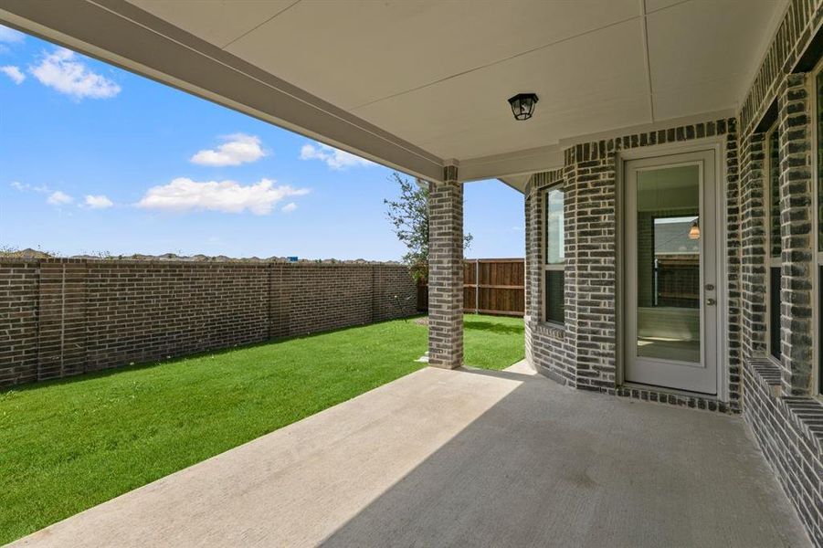 DAL_South Pointe_Lockhart II_ 2113 Birch Street (34) DAL_South Pointe_Lockhart II_ 2113 Birch Street (34)