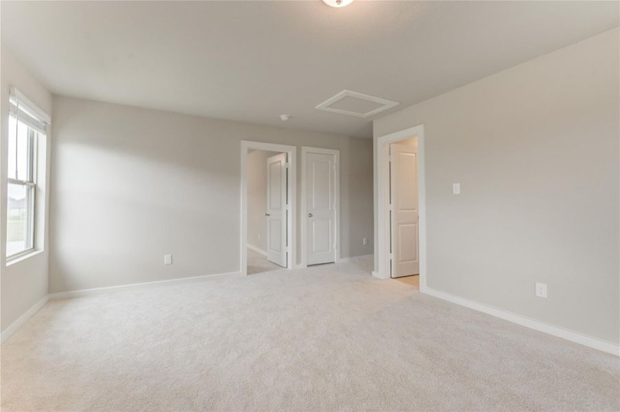 Spacious, unfurnished interior of a new home in Arabella on the Prairie, Richmond (Image 24).