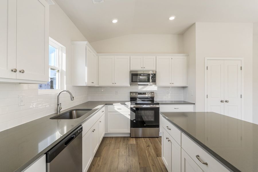 Furnished interior view inside a new home in Burke Estates, Chesnee (Image 9).
