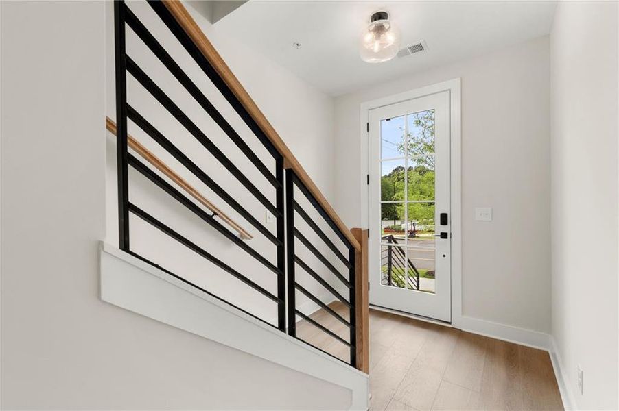 Spacious, unfurnished interior of a new home in , Alpharetta (Image 18).