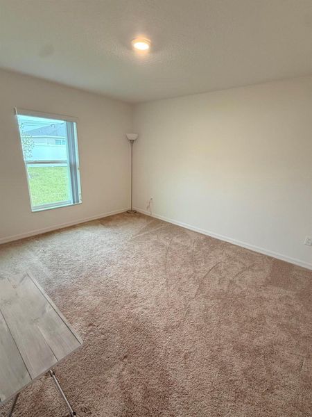 Spacious, unfurnished interior of a new home in , Port St. Lucie (Image 8).