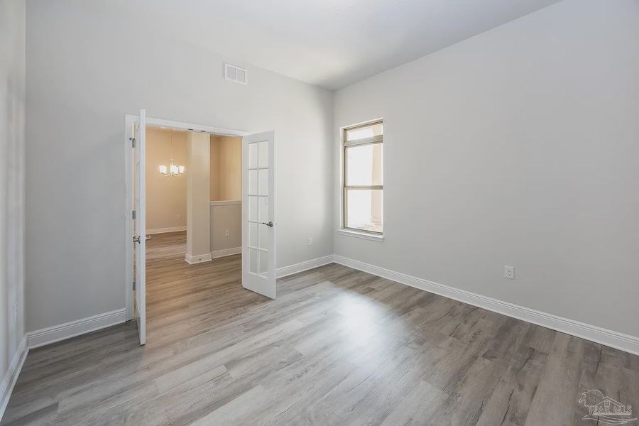 Spacious, unfurnished interior of a new home in Emmaline Gardens, Milton (Image 11).