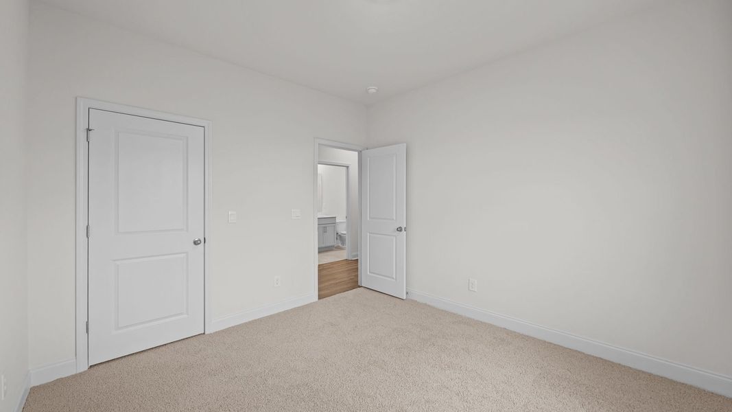 Spacious, unfurnished interior of a new home in Dail Farm, Farmville (Image 26).