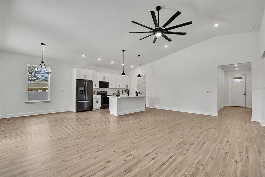 Spacious, unfurnished interior of a new home in , Brooksville (Image 13).