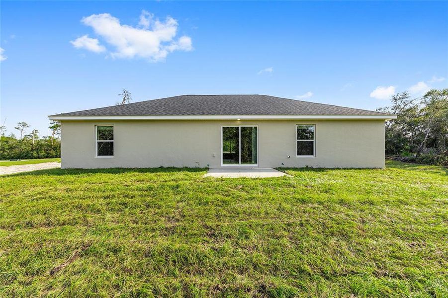 Exterior details and patio area of a home in , Dunnellon (Image 3). Exterior details and patio area of a home in , Dunnellon (Image 3).