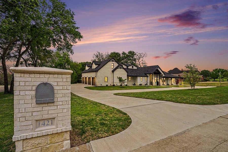 1421 Red Oak Circle, Farmersville, TX  75442