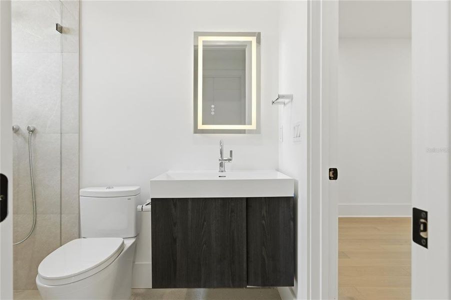 Furnished interior view inside a new home in , Tampa (Image 39).