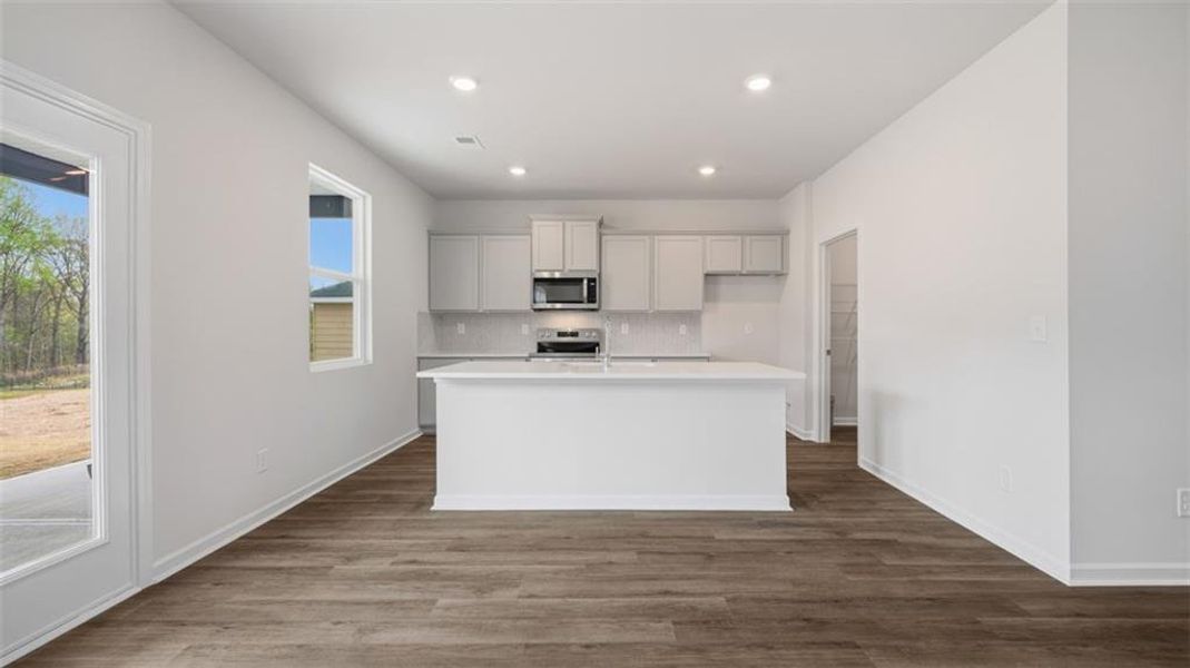 Furnished interior view inside a new home in Twin Lakes, Hoschton (Image 6).