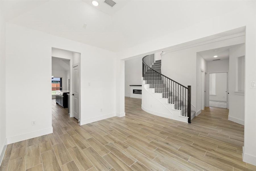 06. 9729 Chesney - Dining (2) 06. 9729 Chesney - Dining (2)