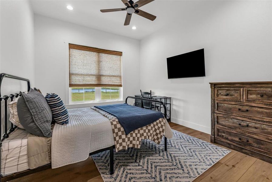 Furnished interior view inside a new home in , Arcadia (Image 38).