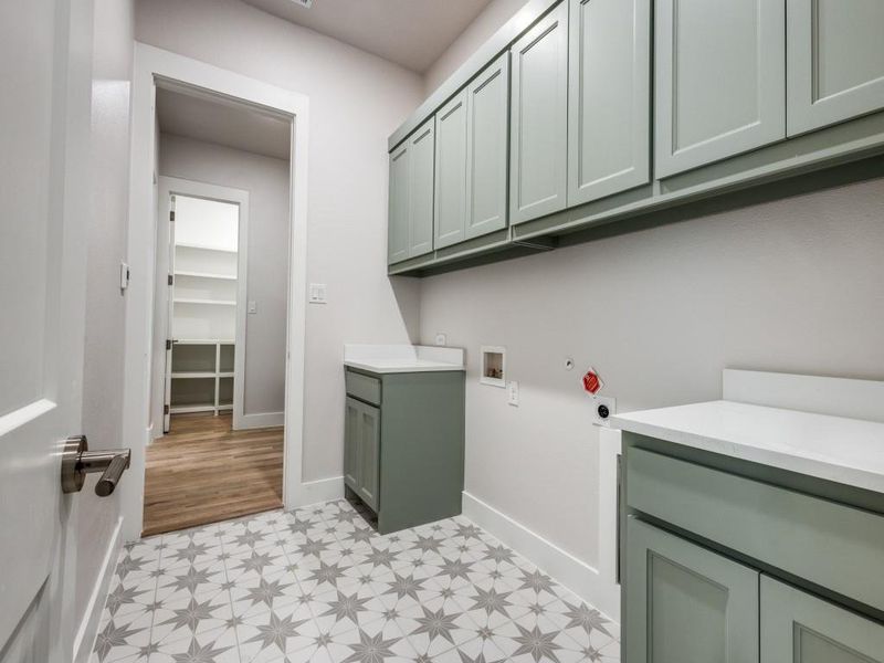 Furnished interior view inside a new home in , McKinney (Image 10).