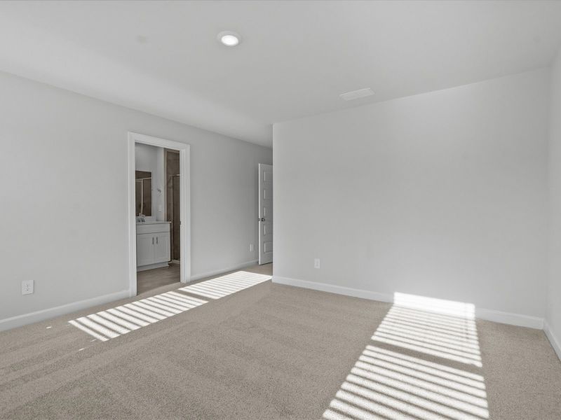 Spacious, unfurnished interior of a new home in Northbrook Village Townes, Taylors (Image 14).