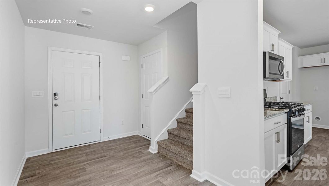 Spacious, unfurnished interior of a new home in Clark Creek Landing, Lincolnton (Image 12).