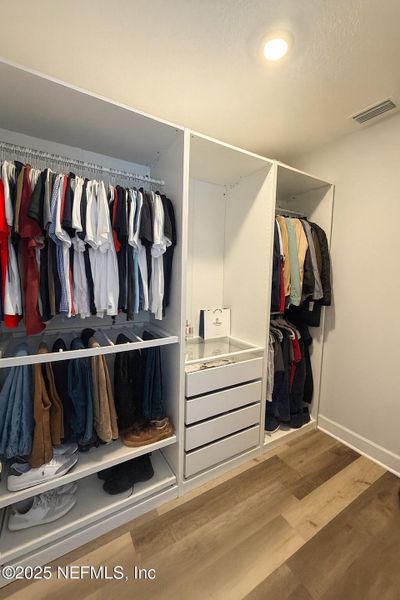 Image 26 of a home in Sandy Creek.