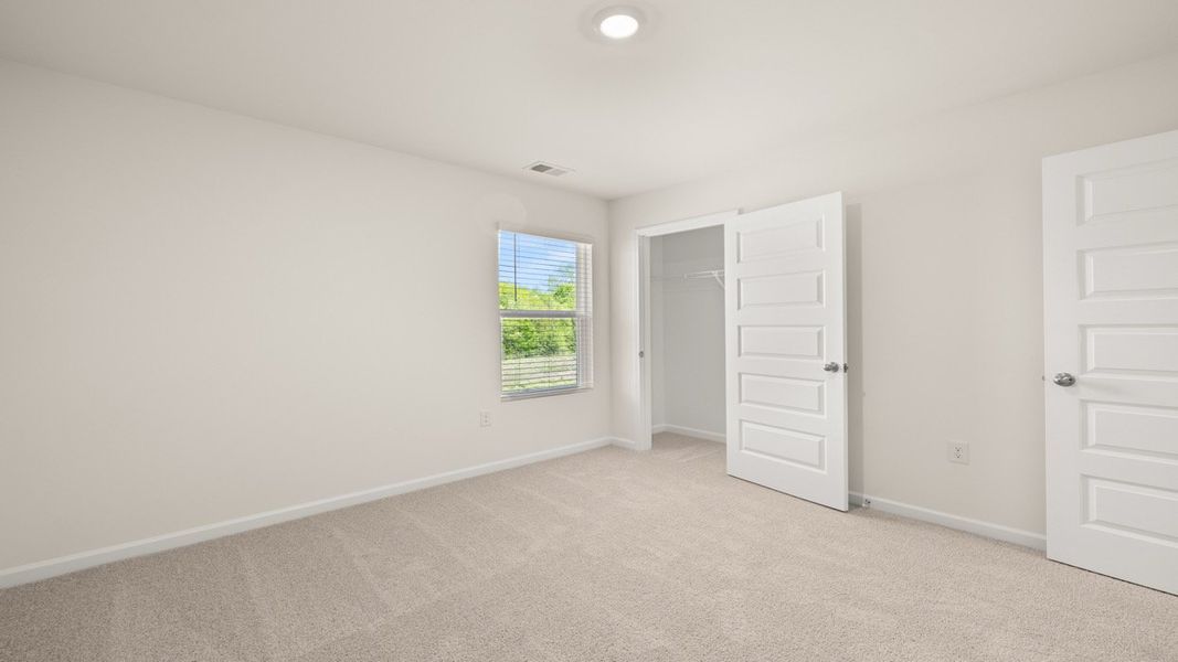 Spacious, unfurnished interior of a new home in Locust Grove Station - Cedar Ridge, Locust Grove (Image 17).