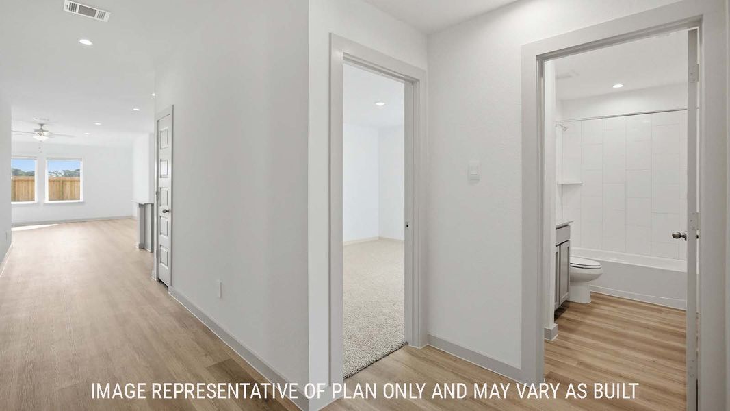 Spacious, unfurnished interior of a new home in Reserve at Mallard Lakes, Orange (Image 14).