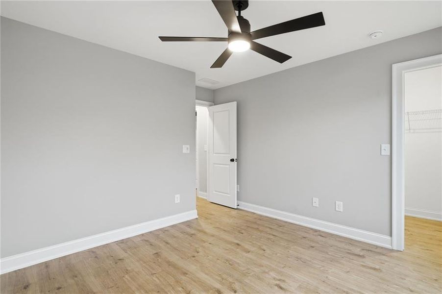 Spacious, unfurnished interior of a new home in , Calhoun (Image 30).