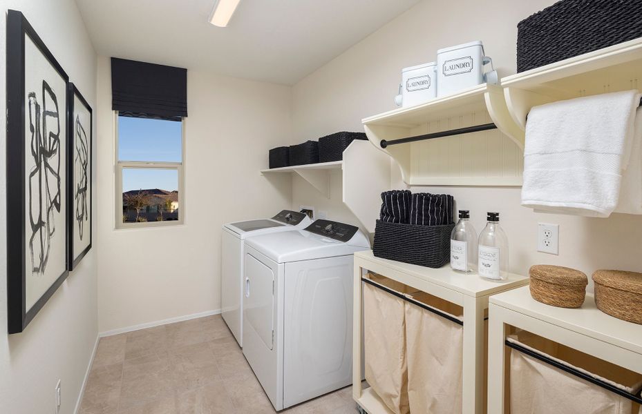 Furnished interior view inside a new home in Aloravita, Peoria (Image 9).