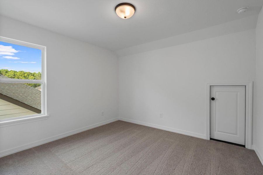 Note: Sample product photo. Actual exterior and interior selections may vary by homesite. Photo may be virtually staged