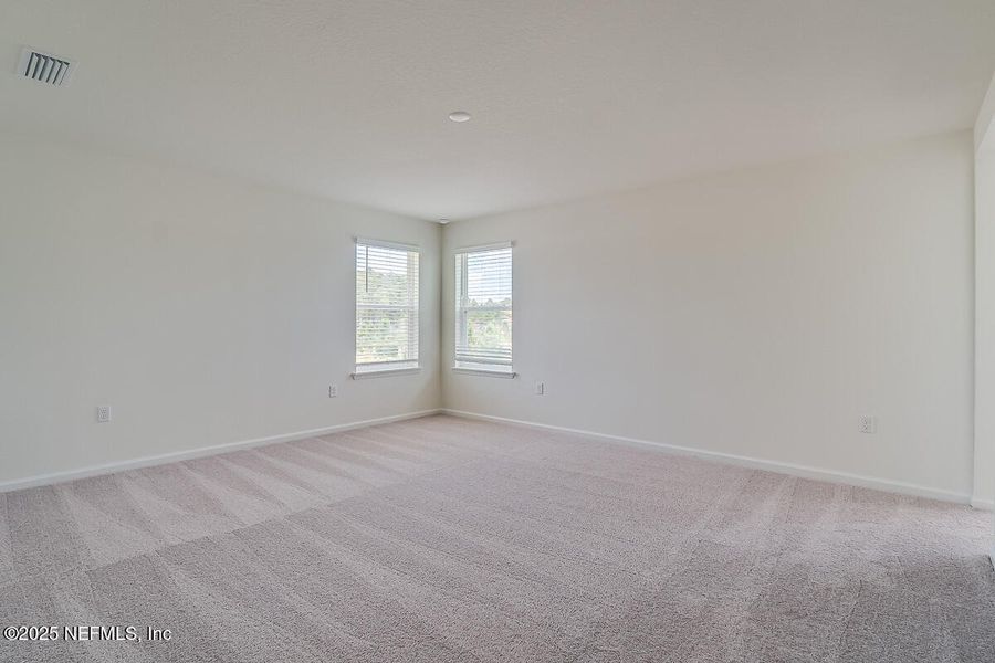 Spacious, unfurnished interior of a new home in Copper Ridge, Jacksonville (Image 15).