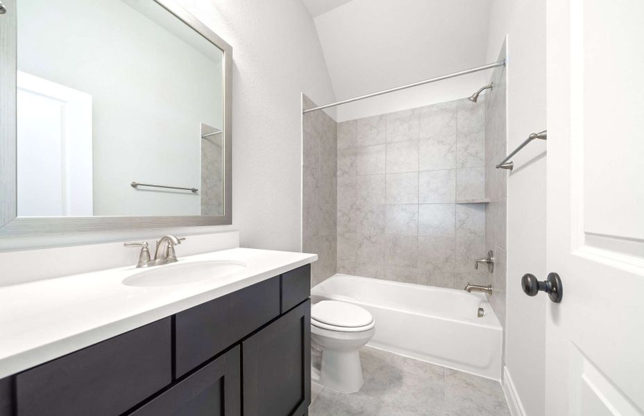 Representative furnished interior of a home built from the 3054 by Ravenna Homes in The Highlands 55′, Porter (Image 15). Representative furnished interior of a home built from the 3054 by Ravenna Homes in The Highlands 55′, Porter (Image 15).
