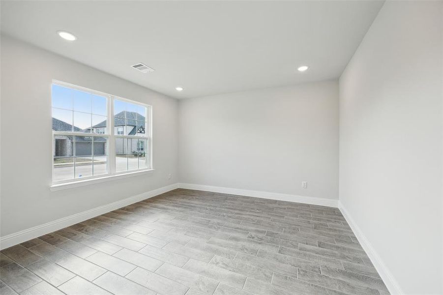 Spacious, unfurnished interior of a new home in Sicily, Princeton (Image 14).