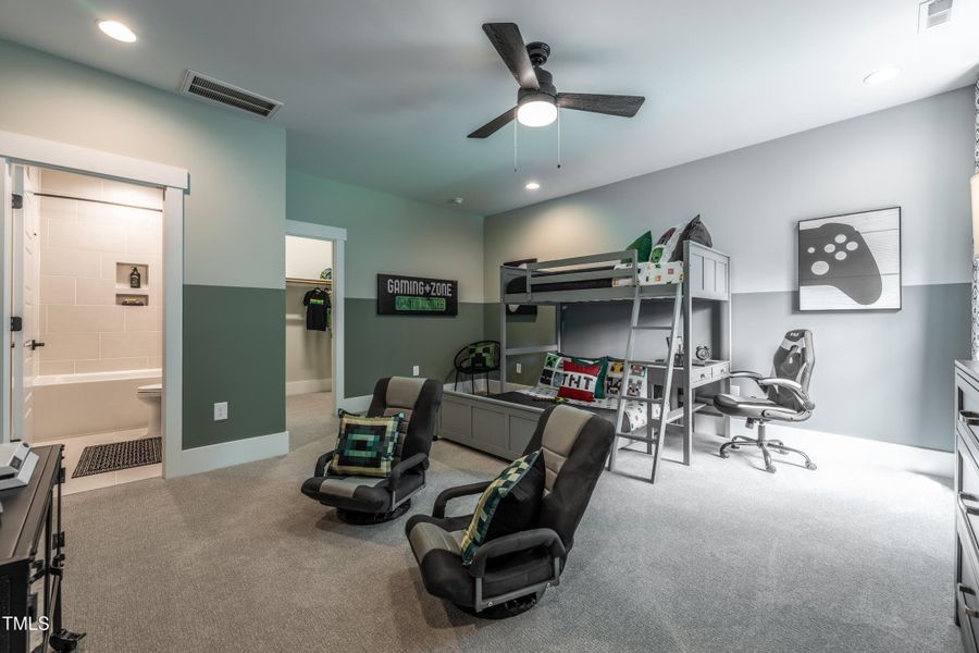 58. HHHunt Homes Crawford- Bedroom 3