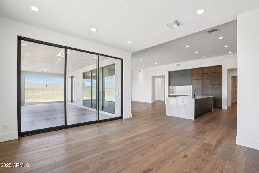 18-web-or-mls-13230 E Buckskin Trail-S07