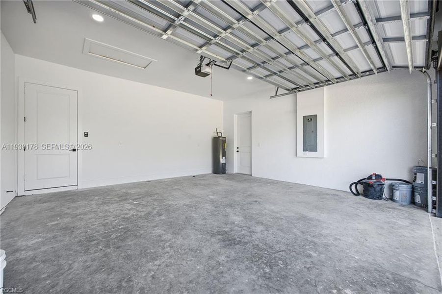 Spacious, unfurnished interior of a new home in , Labelle (Image 32).