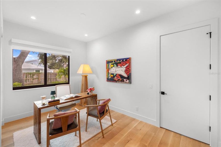 Furnished interior view inside a new home in , Sarasota (Image 51).