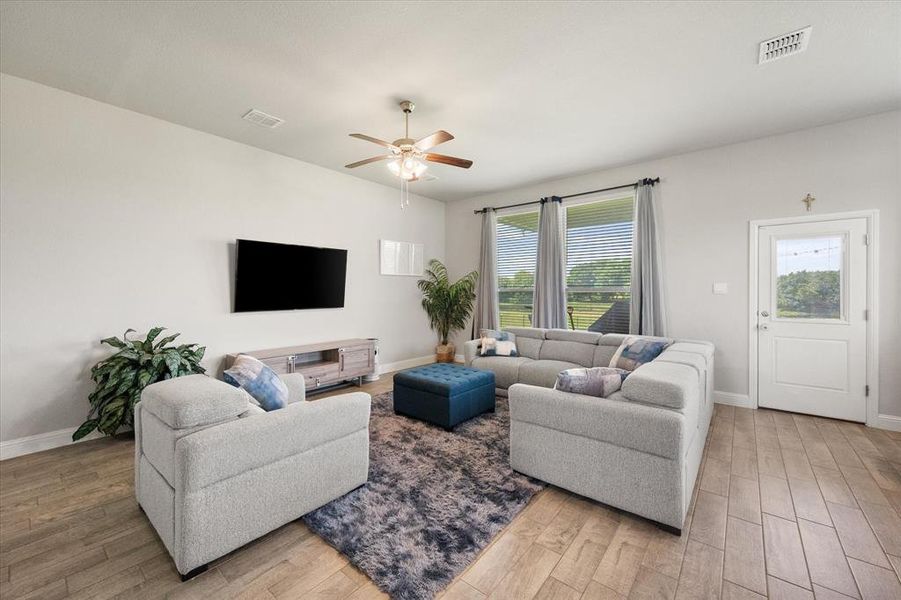 Furnished interior view inside a new home in Dove Creek, Midlothian (Image 31).