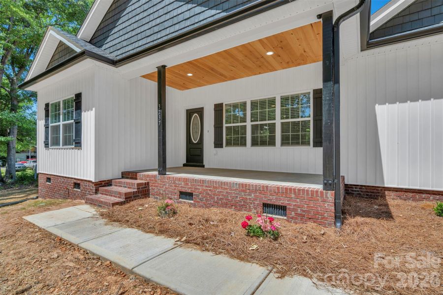 Exterior details and patio area of a home in , Lancaster (Image 3).