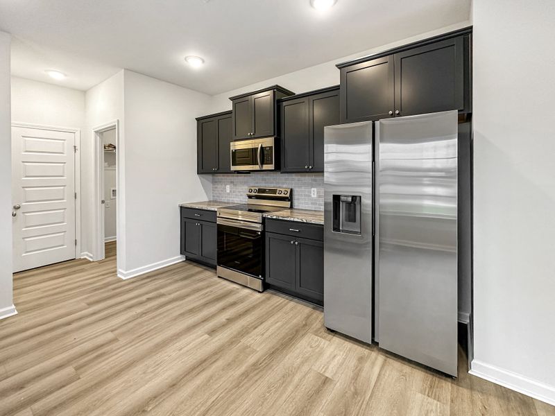Furnished interior view inside a new home in Grand Reserve, Hinesville (Image 7).