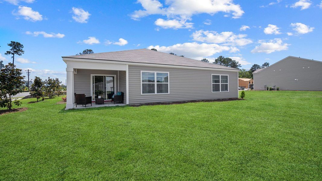 Representative exterior details of a home built from the Kerry by D.R. Horton in Cypress Landing, Hardeeville (Image 4).