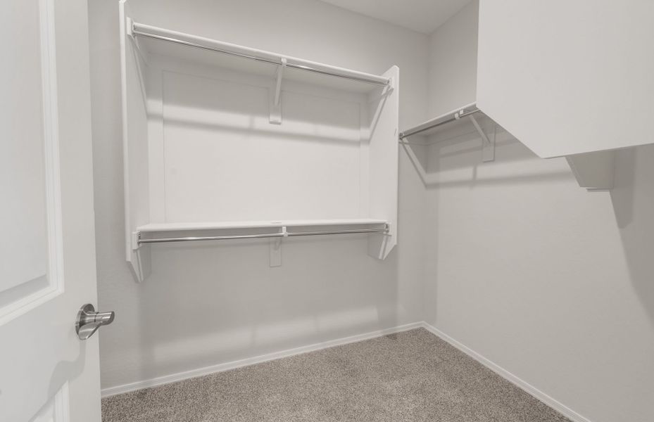 Spacious, unfurnished interior of a new home in Parkside at Anthem at Merrill Ranch, Florence (Image 22).