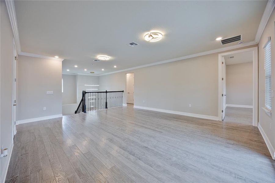 Spacious, unfurnished interior of a new home in Phillips Grove, Orlando (Image 32).