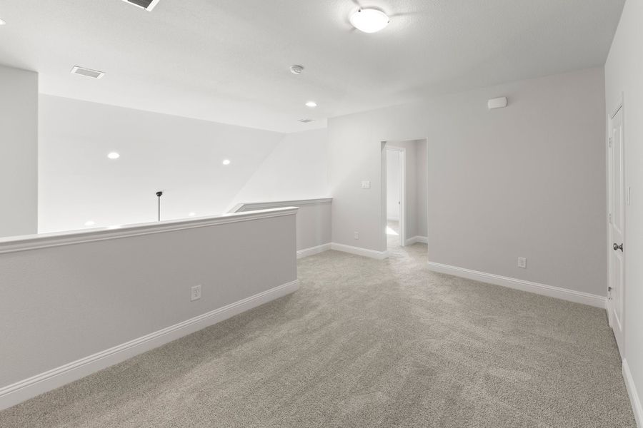 Representative unfurnished interior of a home built from the Republic by Rockwell Homes in Creekside, Royse City (Image 77). Representative unfurnished interior of a home built from the Republic by Rockwell Homes in Creekside, Royse City (Image 77).