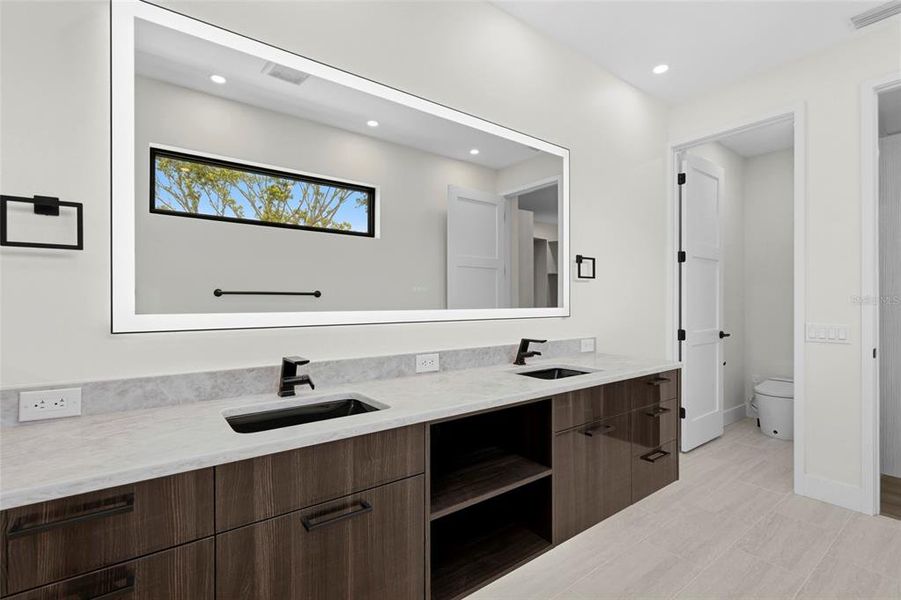 Furnished interior view inside a new home in , Sarasota (Image 20).