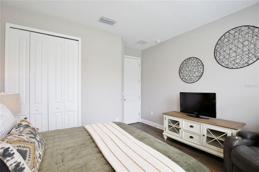 Furnished interior view inside a new home in , Clermont (Image 35). Furnished interior view inside a new home in , Clermont (Image 35).