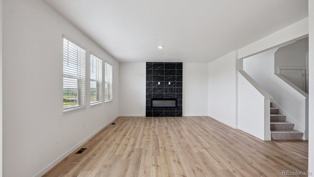 Spacious, unfurnished interior of a new home in Trails at Crowfoot, Parker (Image 18). Spacious, unfurnished interior of a new home in Trails at Crowfoot, Parker (Image 18).