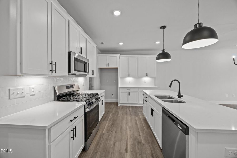 Kitchen - Yin & Yang Interior