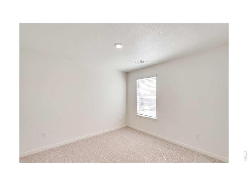 Spacious, unfurnished interior of a new home in Prairie Song, Windsor (Image 18).