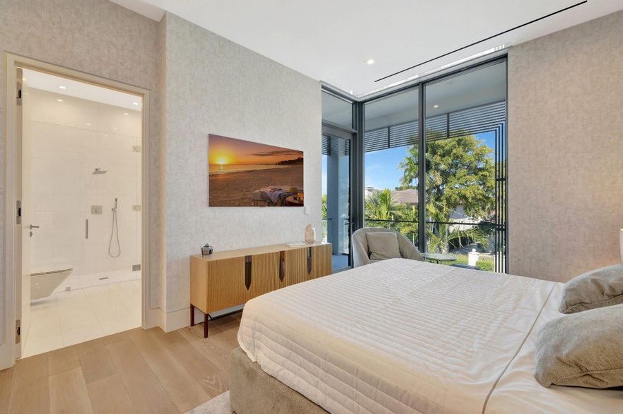 Access to Private Balcony