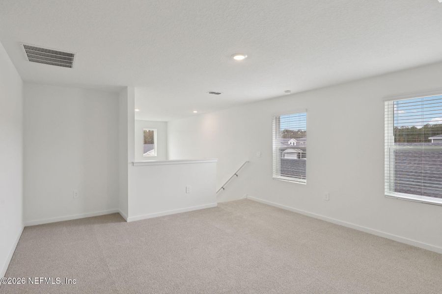 Spacious, unfurnished interior of a new home in Kings Preserve, Jacksonville (Image 22).