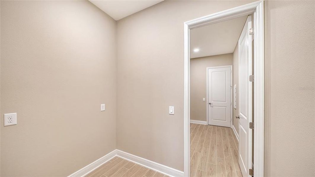 Spacious, unfurnished interior of a new home in Grand Park, Sarasota (Image 49). Spacious, unfurnished interior of a new home in Grand Park, Sarasota (Image 49).