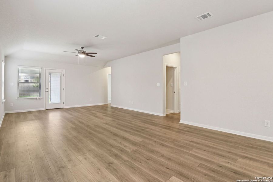 Spacious, unfurnished interior of a new home in Kallison Ranch, San Antonio (Image 32). Spacious, unfurnished interior of a new home in Kallison Ranch, San Antonio (Image 32).