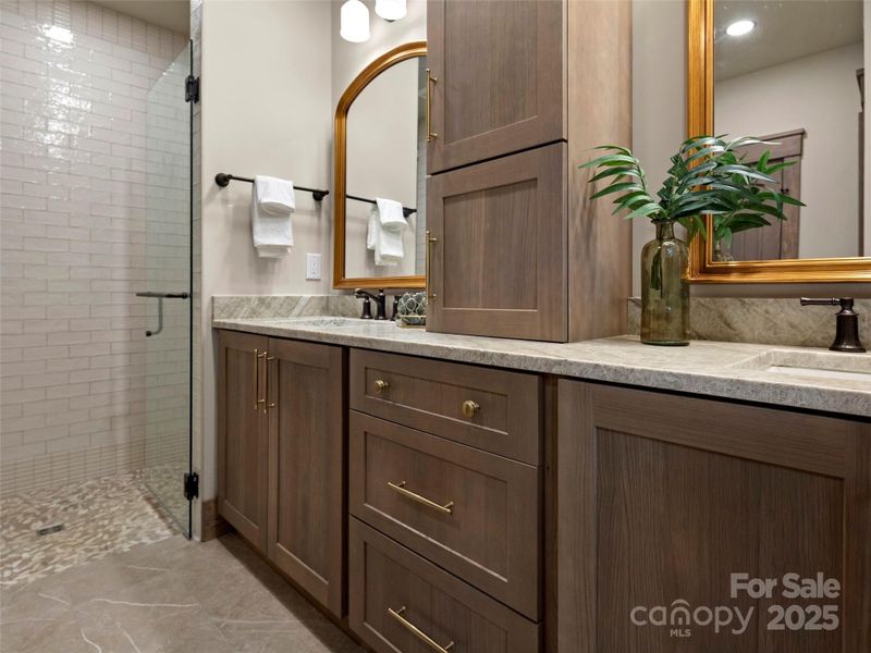 Furnished interior view inside a new home in , Maggie Valley (Image 34).