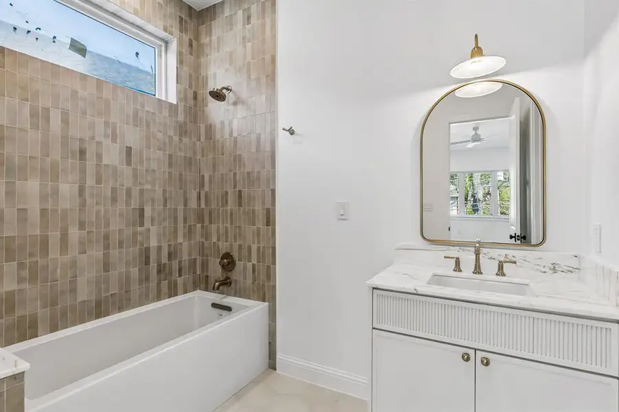 Furnished interior view inside a new home in , Dallas (Image 6).